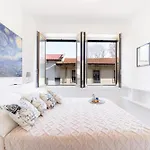 I-host - Daverio 6 Apartman